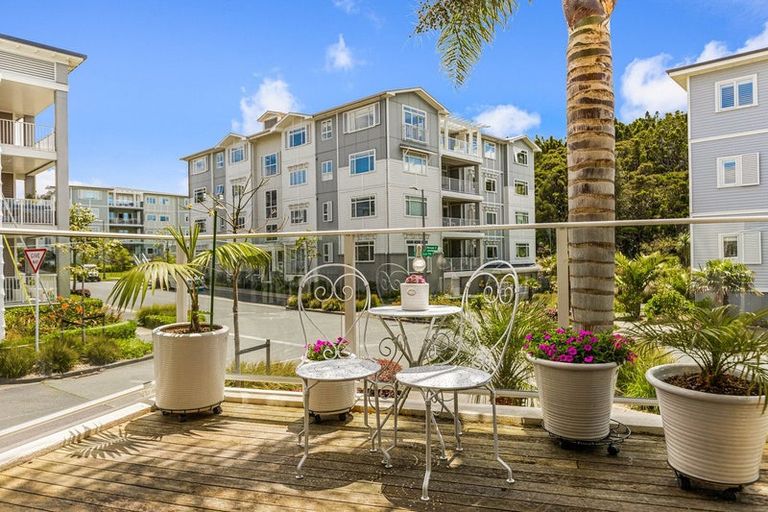 Photo of property in 58 Parkside Drive, Orewa, 0931