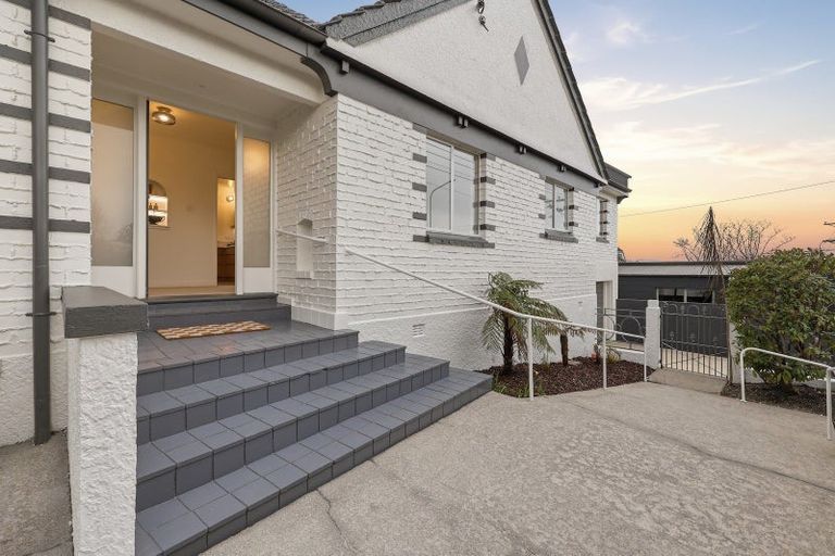 Photo of property in 48 Drivers Road, Maori Hill, Dunedin, 9010