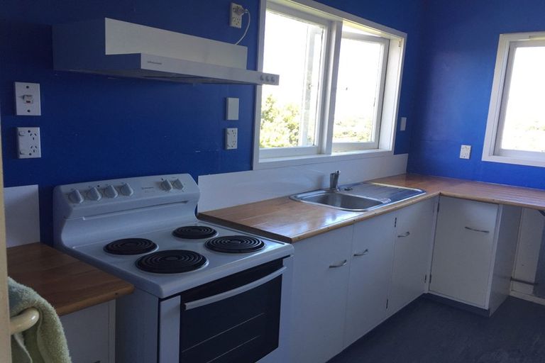 Photo of property in 14 Atlanta Grove, Brooklyn, Wellington, 6021