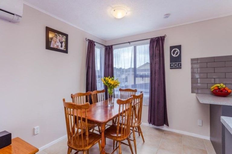 Photo of property in 152 Solar Road, Glen Eden, Auckland, 0602