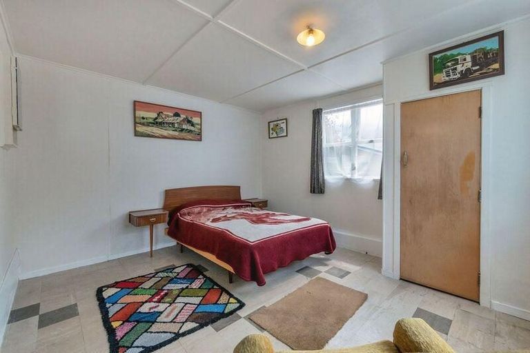 Photo of property in 19 Glendene Avenue, Glendene, Auckland, 0602