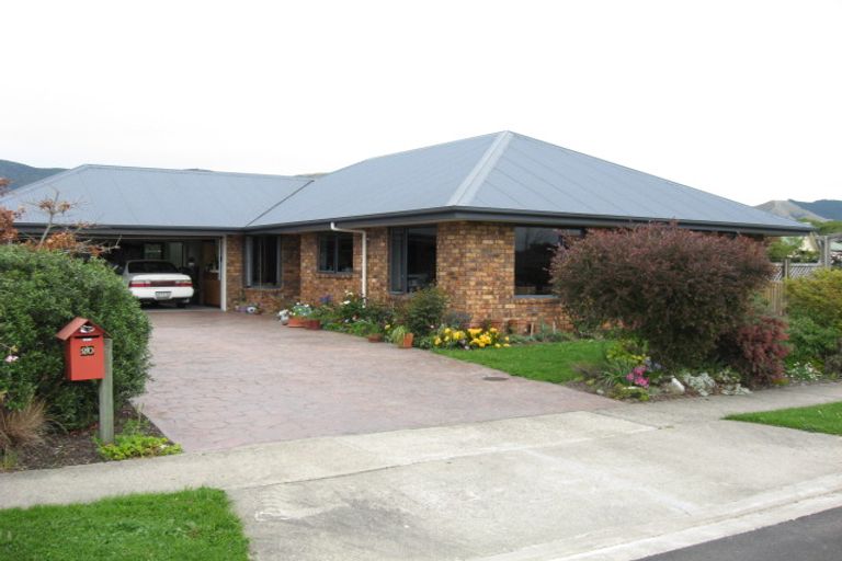Photo of property in 20 Hoult Crescent, Monaco, Nelson, 7011
