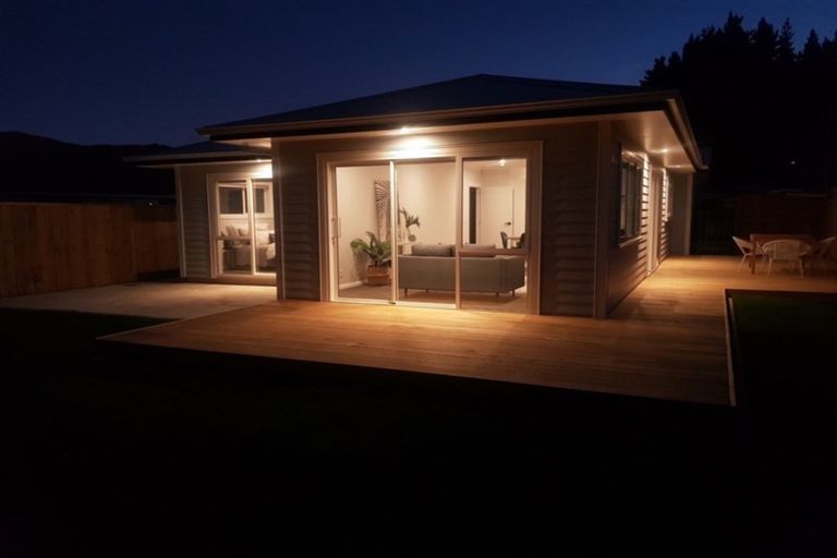 Photo of property in 28c Stockdale Street, Wainuiomata, Lower Hutt, 5014