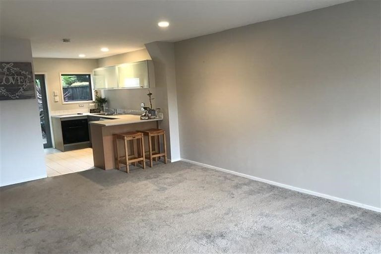 Photo of property in 3/17 Pannill Place, Oteha, Auckland, 0632