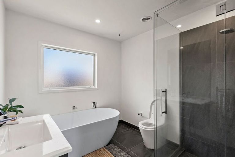 Photo of property in 1/270 Grahams Road, Bishopdale, Christchurch, 8053