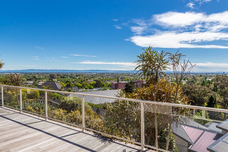 Photo of property in 19 Delhi Place, Cashmere, Christchurch, 8022
