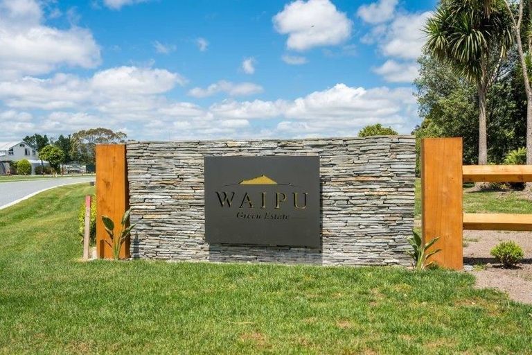 Photo of property in 1 Kahikatea Tree Lane Lane, Waipu, 0510