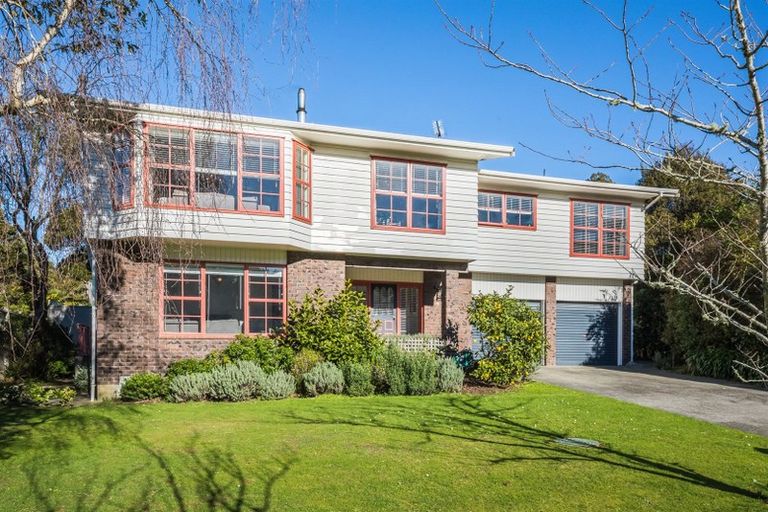 Photo of property in 12 Balliol Drive, Tawa, Wellington, 5028