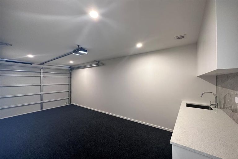 Photo of property in 16 Clayden Shuttleworth Street, Papakura, 2110