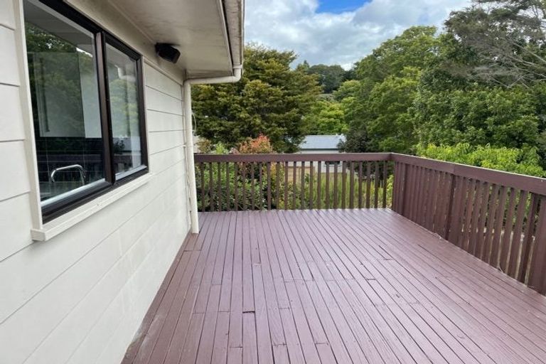 Photo of property in 104 Spinella Drive, Bayview, Auckland, 0629