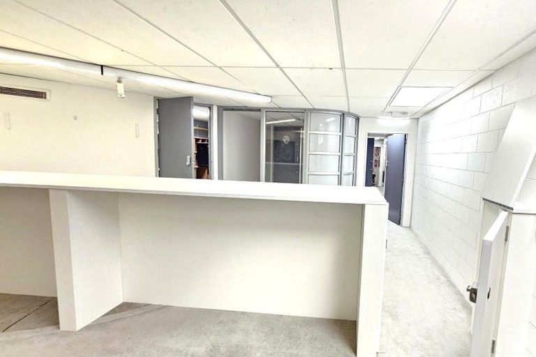 Photo of property in 122 Victoria Avenue, Hokowhitu, Palmerston North, 4410