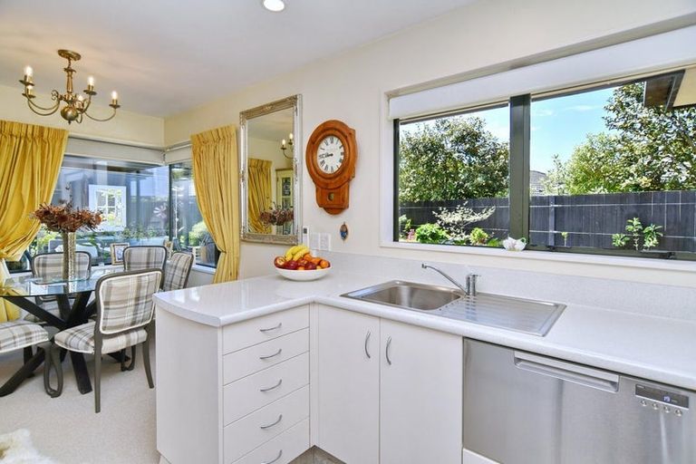 Photo of property in 17f Matawai Close, Rangiora, 7400