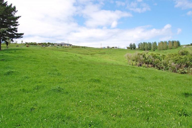 Photo of property in 924 Oneriri Road, Kaiwaka, 0573