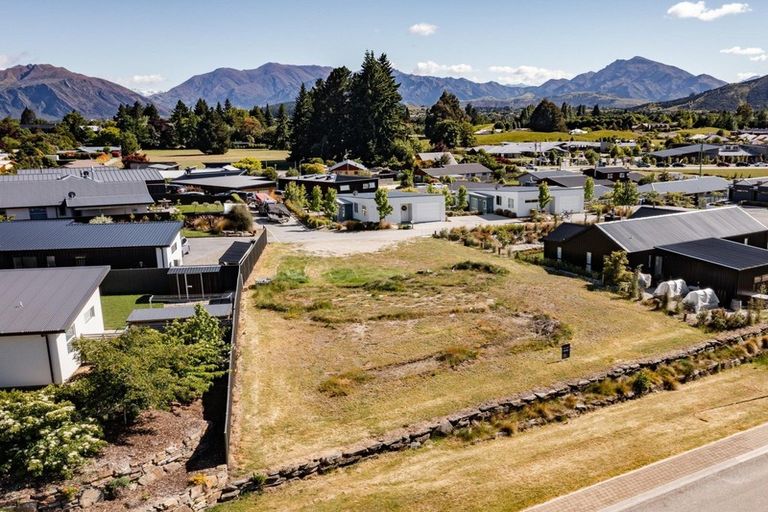 Photo of property in 3 Hollywood Rise, Wanaka, 9305