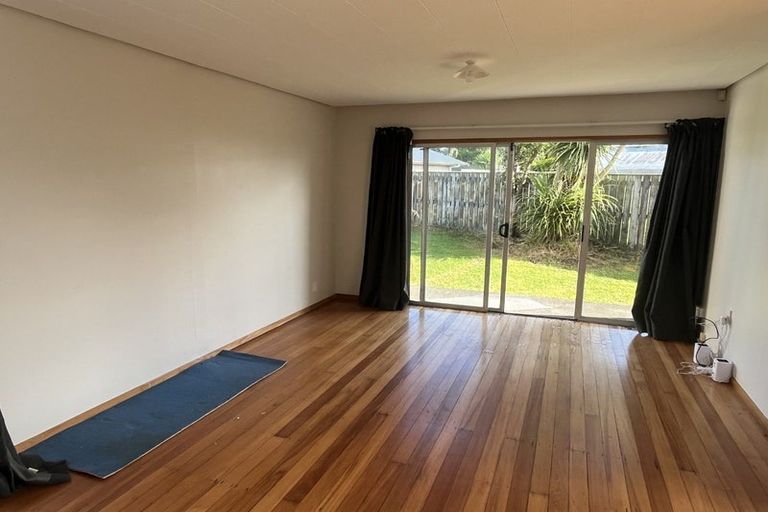 Photo of property in 103 Oxford Road, Okato, 4335