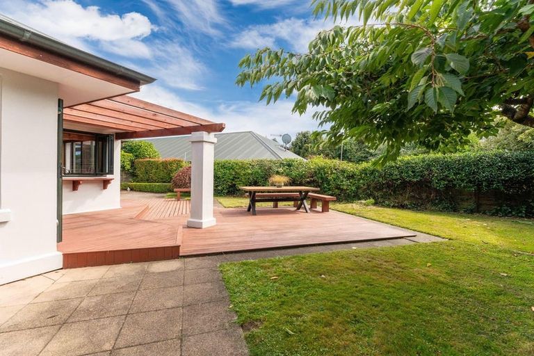 Photo of property in 28 Kurupae Road, Hilltop, Taupo, 3330