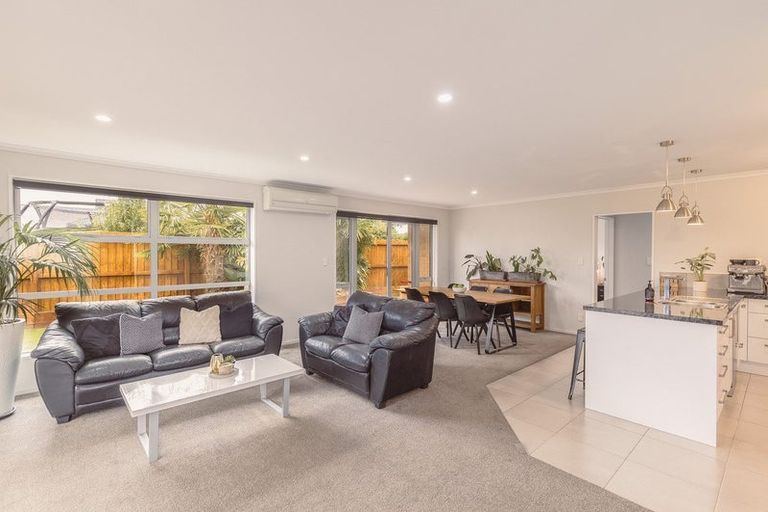 Photo of property in 112 Metehau Street, Marshland, Christchurch, 8083