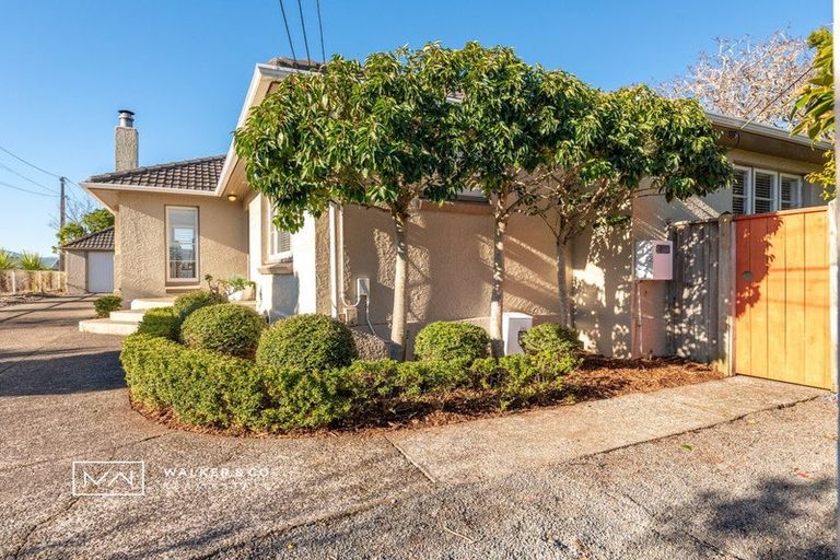 Photo of property in 15 Raukawa Grove, Trentham, Upper Hutt, 5018