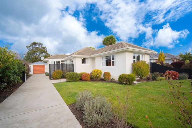 Photo of property in 8 Braithwaite Street, Ilam, Christchurch, 8041