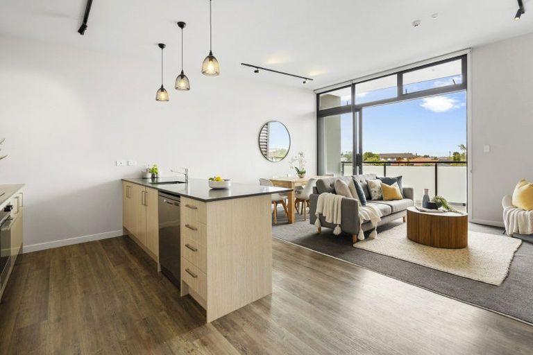 Photo of property in 17/4161 Great North Road, Glen Eden, Auckland, 0602