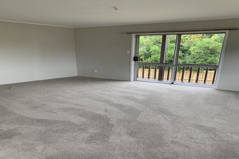 Photo of property in 2/6 Bundena Place, Clendon Park, Auckland, 2103