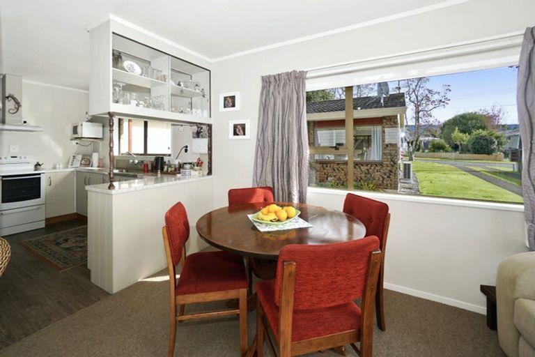 Photo of property in 12b Hastings Street, Te Puke, 3119