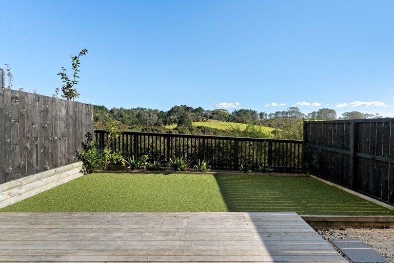 Photo of property in 63 Biokovo Street, Massey, Auckland, 0614