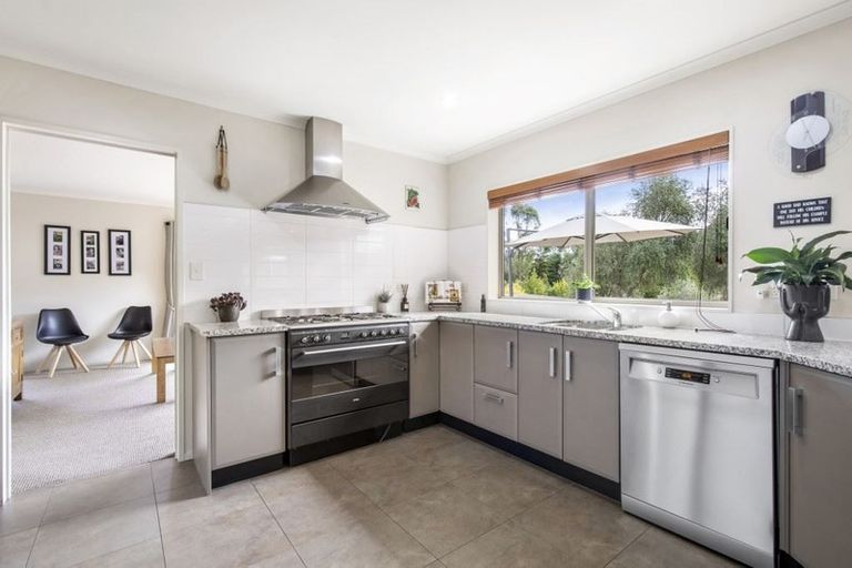 Photo of property in 237 Stoney Creek Road, Kaukapakapa, 0873
