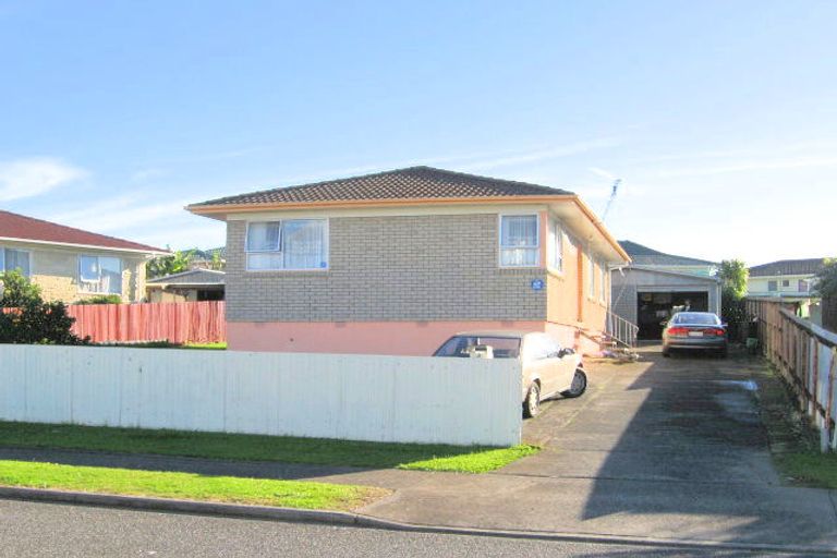 Photo of property in 9 Vetori Place, Clover Park, Auckland, 2023