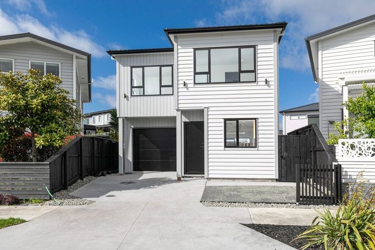 Photo of property in 3 Riroriro Road, Hobsonville, Auckland, 0616