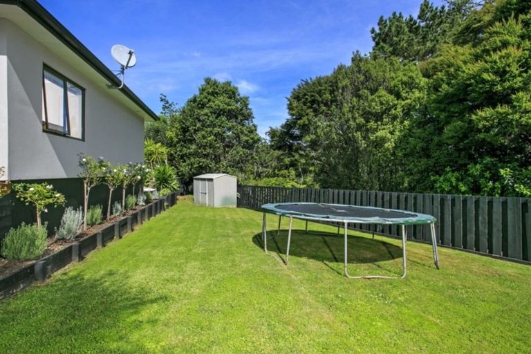 Photo of property in 30 Admirals Court Drive, Greenhithe, Auckland, 0632