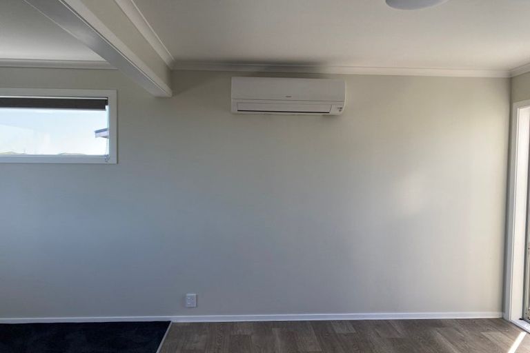 Photo of property in 4 Sunflower Way, Johnsonville, Wellington, 6037