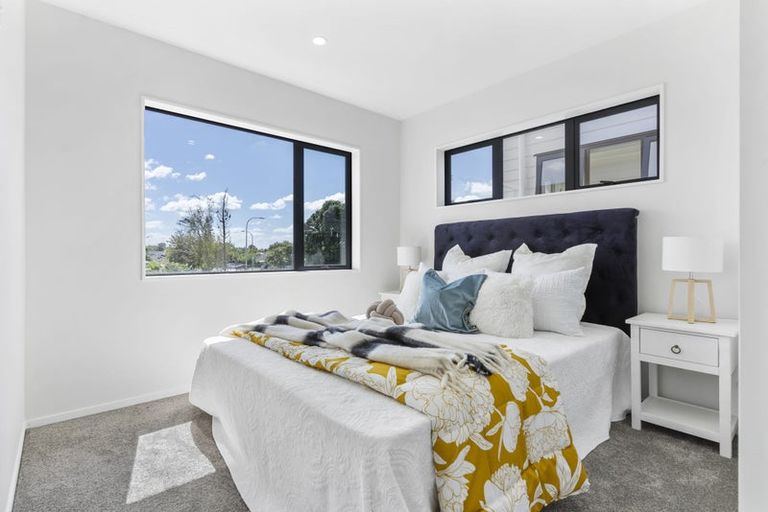 Photo of property in 451d Massey Road, Mangere East, Auckland, 2024