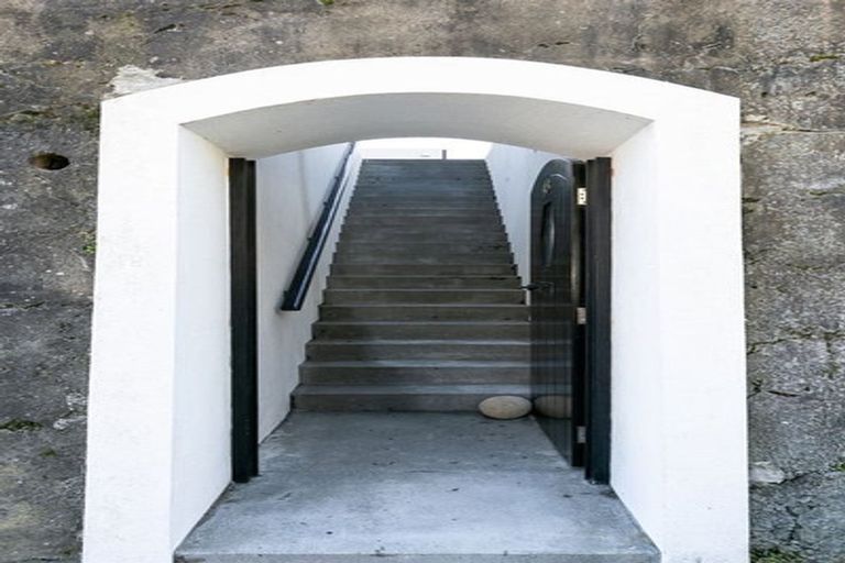 Photo of property in 43 Pirie Street, Mount Victoria, Wellington, 6011