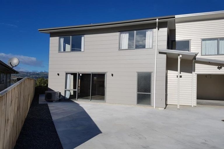 Photo of property in 17 Mawhare Street, Titahi Bay, Porirua, 5022