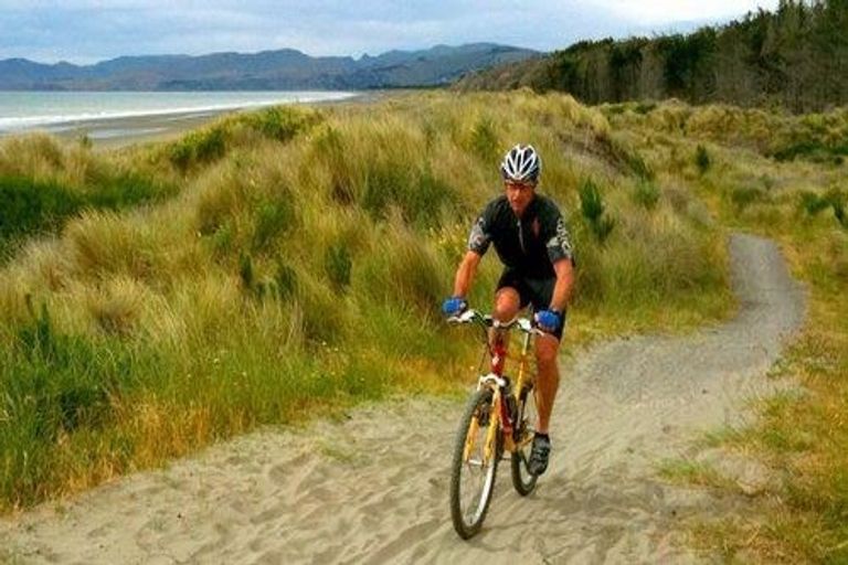 Photo of property in 4 Len Hale Place, Parklands, Christchurch, 8083