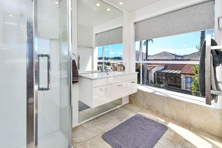 Photo of property in 6 Oakland Avenue, Papatoetoe, Auckland, 2025