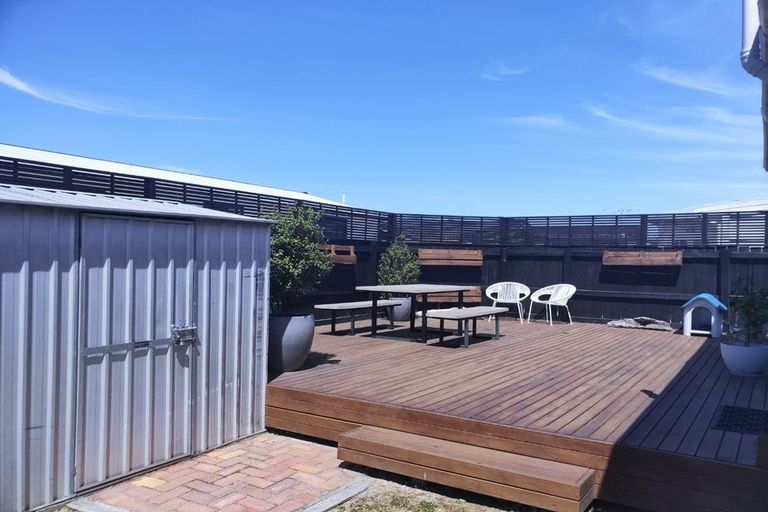 Photo of property in 104 Randwick Road, Moera, Lower Hutt, 5010