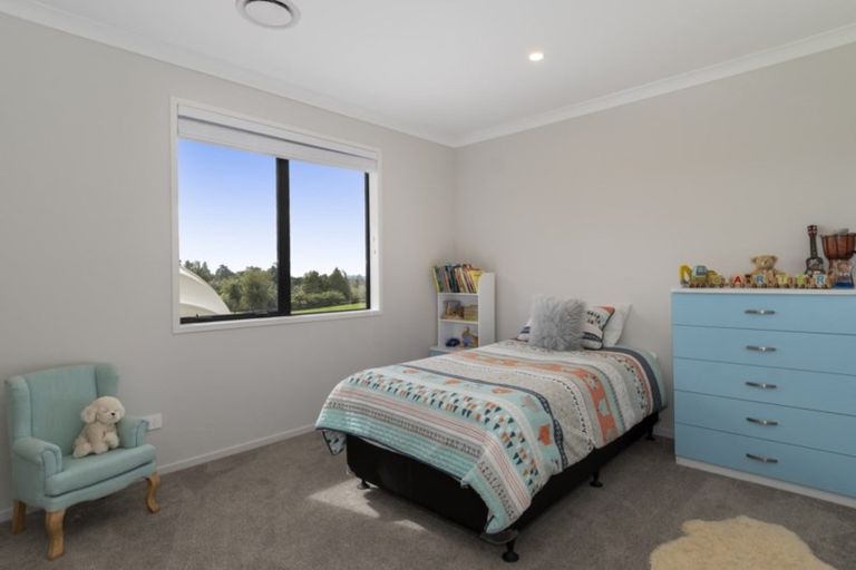 Photo of property in 25 Sarona Park Drive, Omanawa, Tauranga, 3171