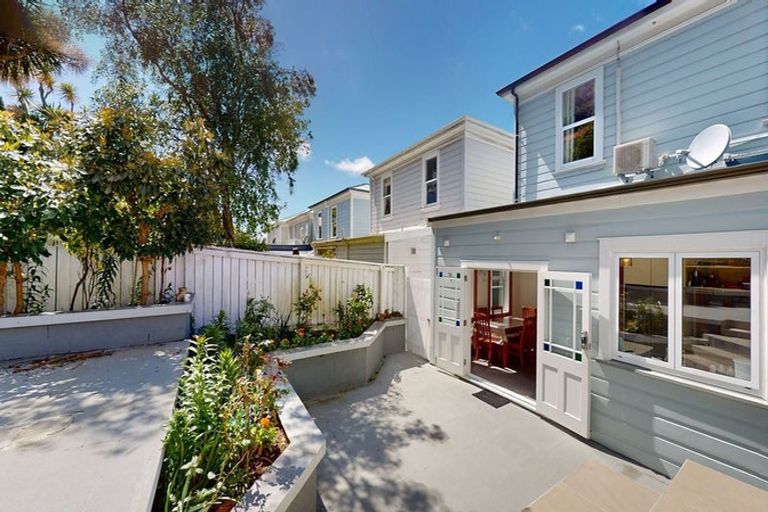 Photo of property in 17 Goring Street, Thorndon, Wellington, 6011