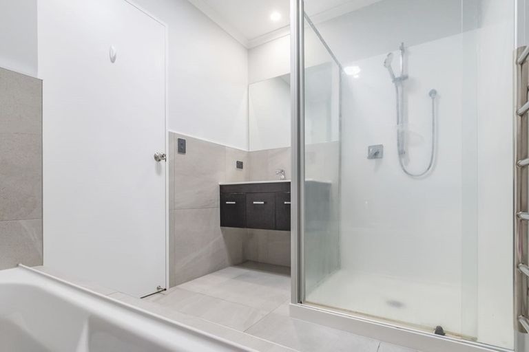 Photo of property in 20 Taukari Road, Takanini, 2112