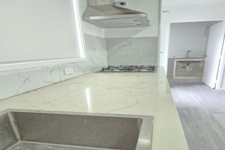 Photo of property in 2/1 Carter Place, Manurewa, Auckland, 2102