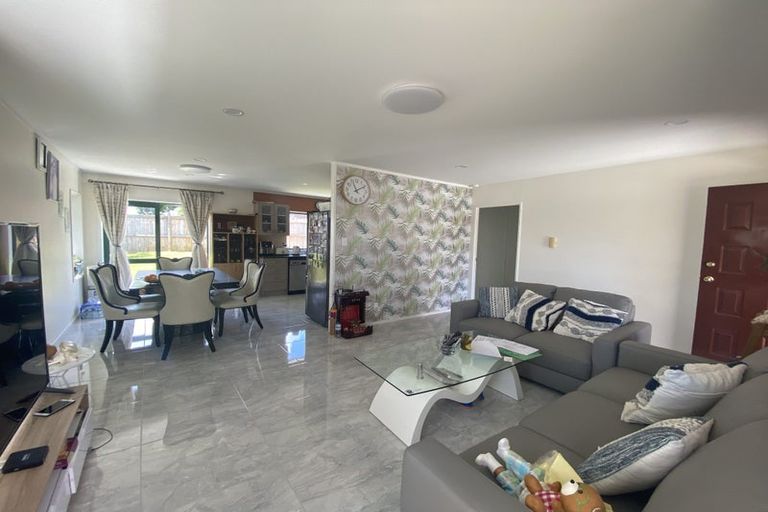 Photo of property in 23 Elderberry Road, Burswood, Auckland, 2013