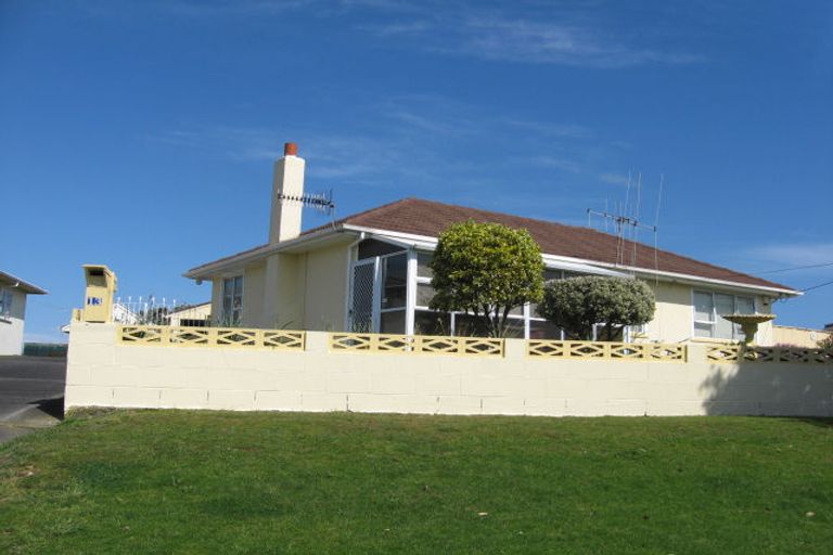 Photo of property in 13 Laird Street, Castlecliff, Whanganui, 4501