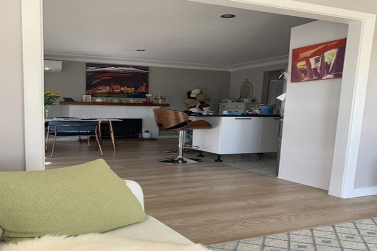 Photo of property in 2 Zion Road, Birkenhead, Auckland, 0626