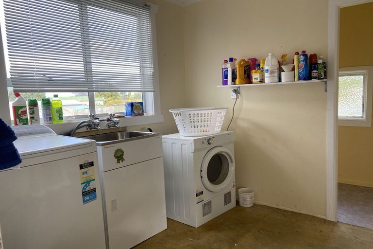 Photo of property in 9 Preston Street, Eltham, 4322