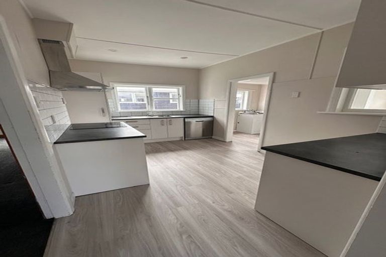 Photo of property in 44 Park Road, Miramar, Wellington, 6022