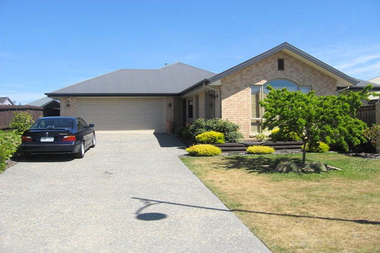 Photo of property in 53 Limes Avenue, Parklands, Christchurch, 8083