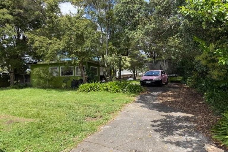 Photo of property in 10 Dolbear Street, Titirangi, Auckland, 0604