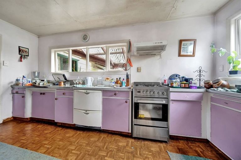 Photo of property in 22 Hunter Street, Hawera, 4610